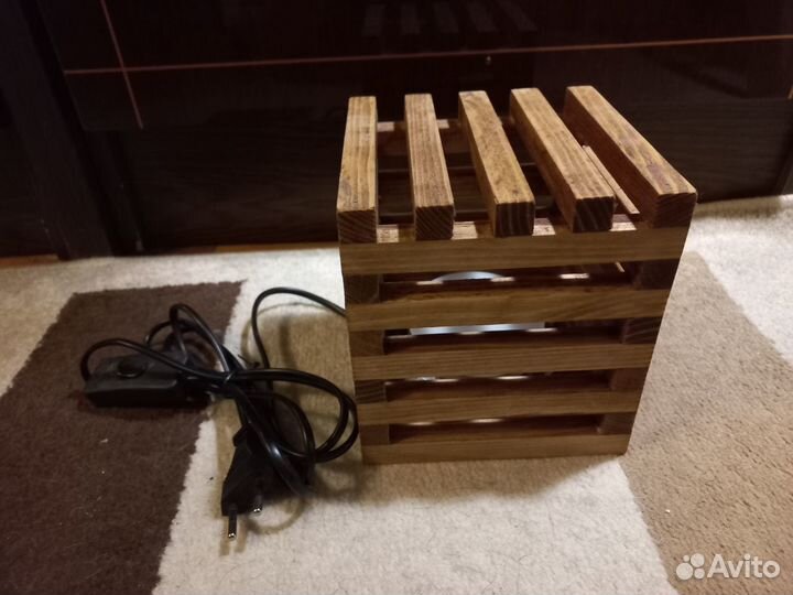 Лампа ночник. Настольная лампа из дерева