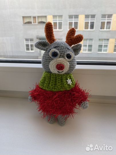 Вязаннвя игрушка олень