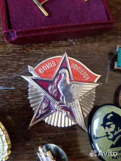 Знаки отличия и ордена медали