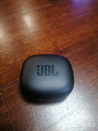 Беспроводные наушники JBL wave 300