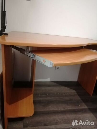 Стол компьютерный угловой