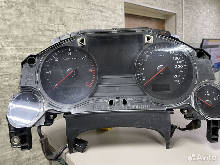 Панель приборов Ауди А8 4Е Д3 TDI