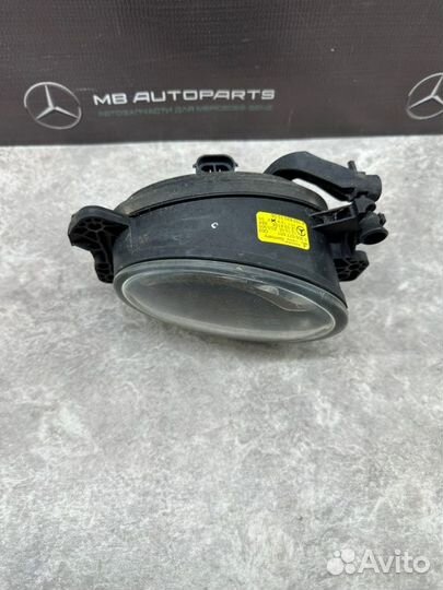 Фонарь противотуманный передний левый