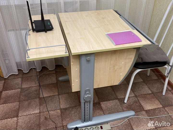 Стол парта для школьника