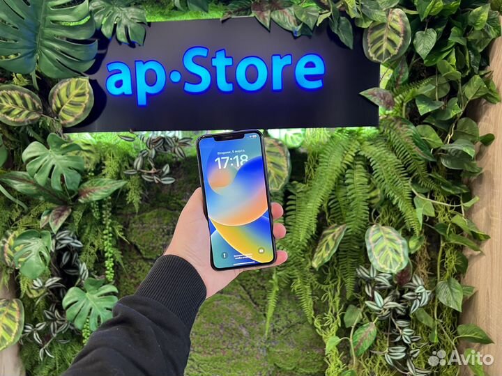 iPhone 11 Pro Max, 64 ГБ