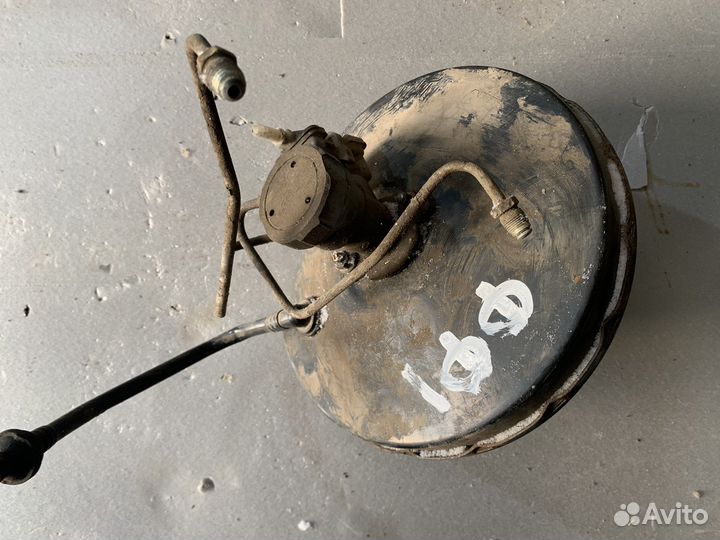 Вакуумный цилиндр Форд Фокус 1 сплит спорт