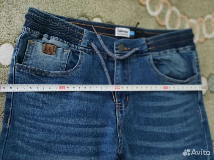 Джинсы новые