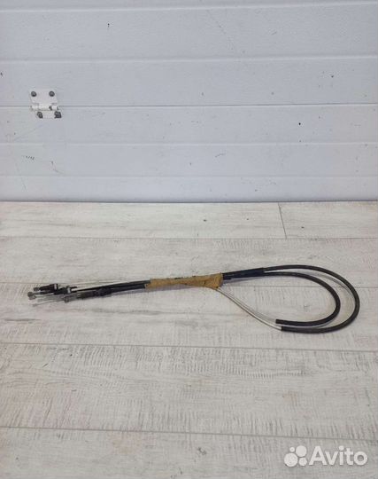 Тросик ручника VW Volkswagen Golf 6