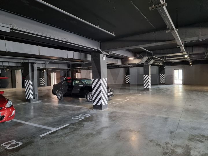 Машиноместо, 15 м²