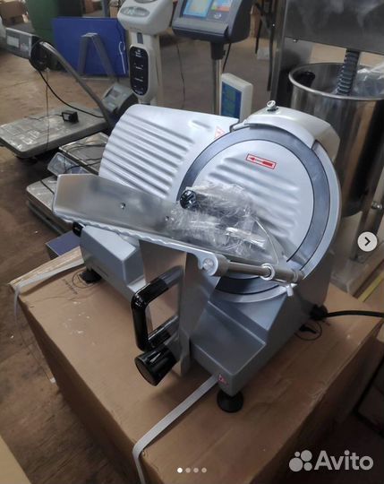 Слайсер Hurakan HKN-HM250