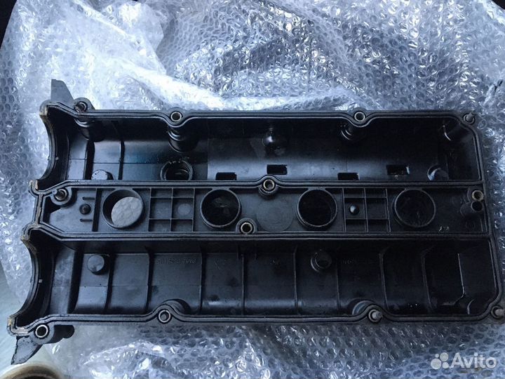 Клапанная крышка 1.6 Ford Focus 2