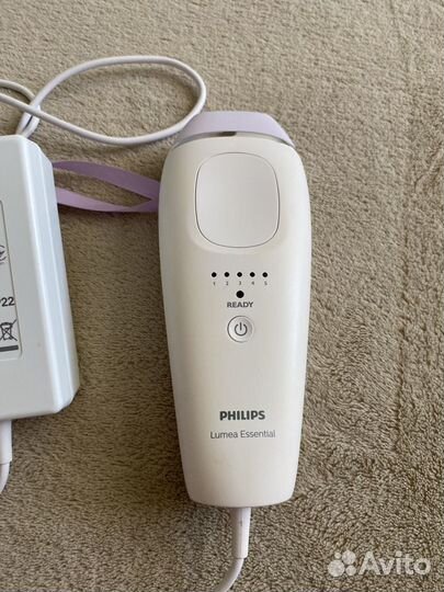 Фотоэпилятор Philips Lumea Essential