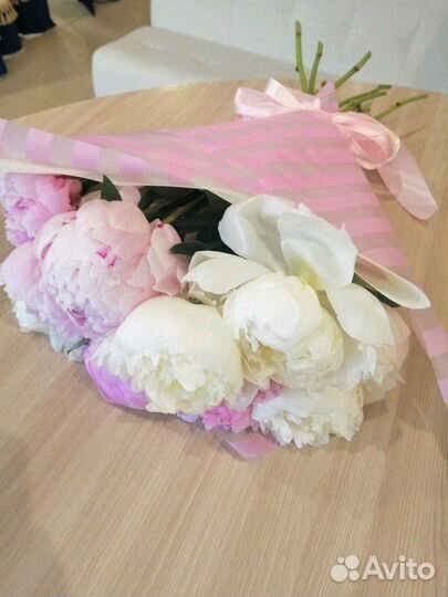 Букеты с пионами и др. цветами