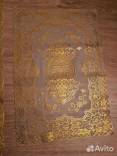 Силиконовая скатерть с кружевом