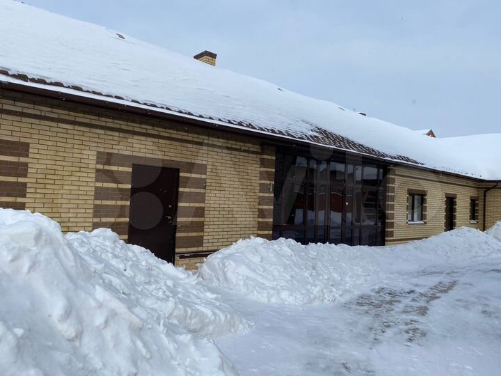 Коттедж 296 м² на участке 10,5 сот.