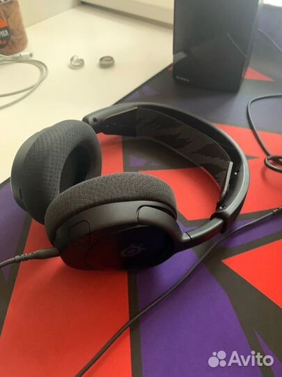 Игровые наушники steelseries arctis nova 1