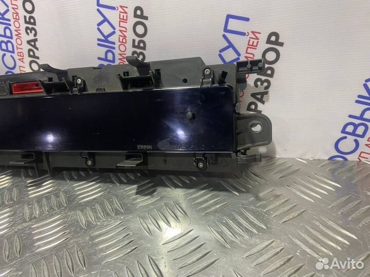 Панель приборов Renault Scenic 2