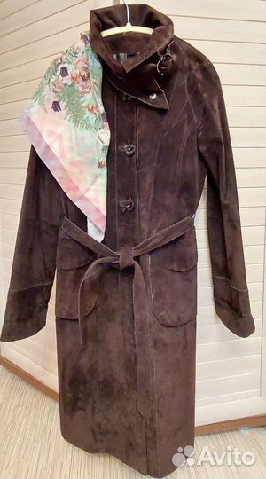 Плащ из натур. замши шокол. цвета 44 р