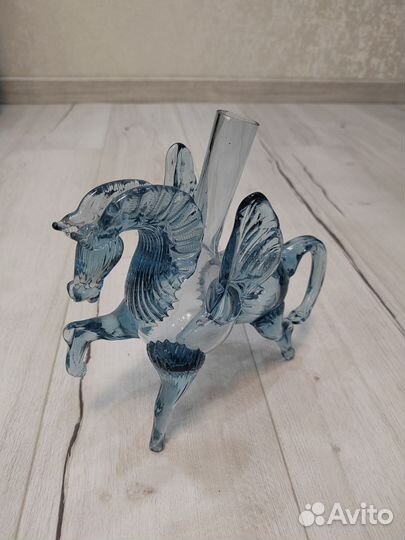 Стеклянные емкости для алкоголя