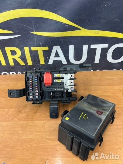 Блок предохранителей под капот Kia Quoris 1 G8BE