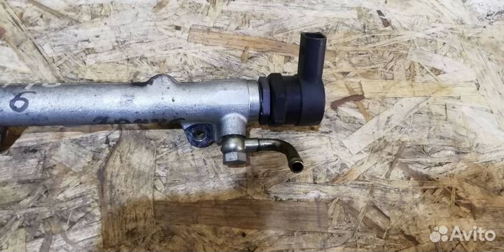 Топливная рампа BMW 3 E46 2002 7787164