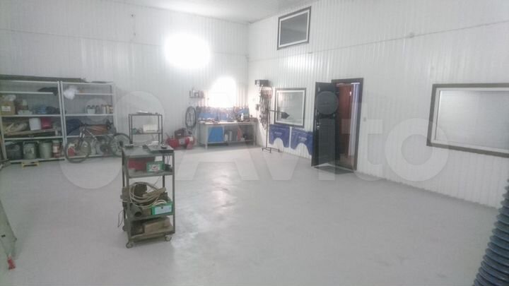 Гараж, > 30 м²