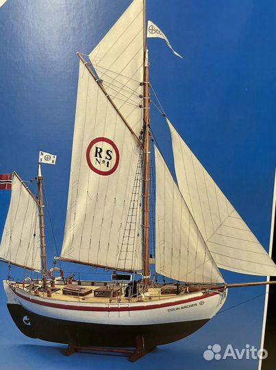 Модель коллекционная судна colinarcher 414