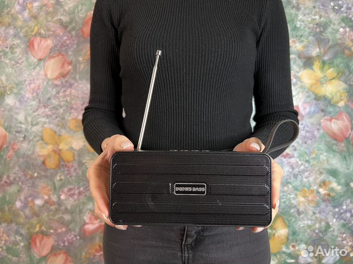 Блютуз колонка с радио