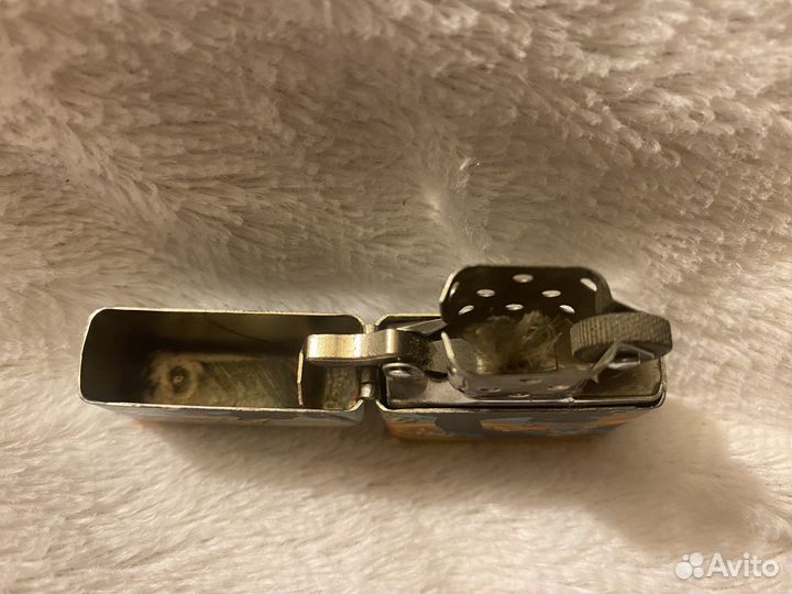 Зажигалка бензиновая