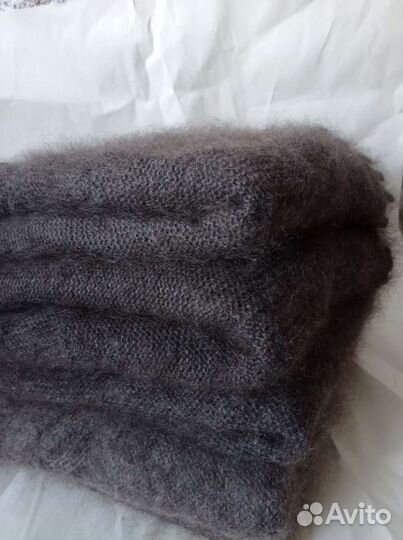 Шаль новая из козьего пуха,платок