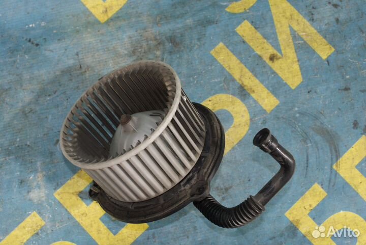 Моторчик печки KIA Sportage