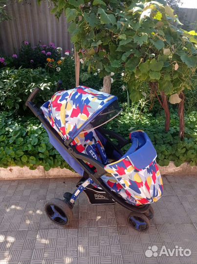 Прогулочная коляска