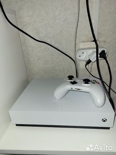 Xbox One s