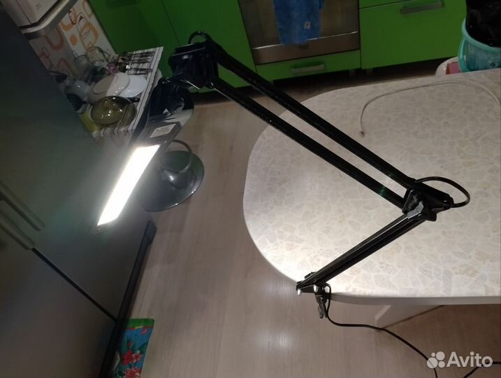 Лампа настольная