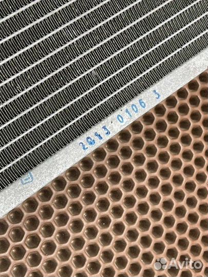 Радиатор охлаждения двигателя Subaru Forester 4