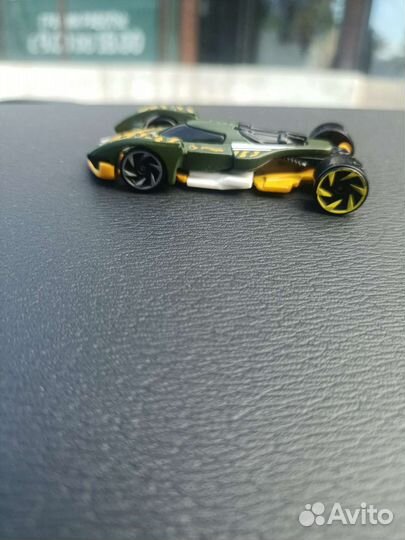 Автомобиль спорткар