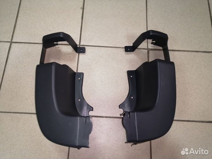 Угол накладка заднего бампера ford Transit с 2014