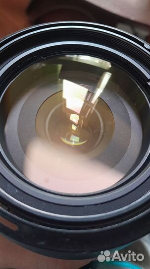 Объектив Nikon 18-200