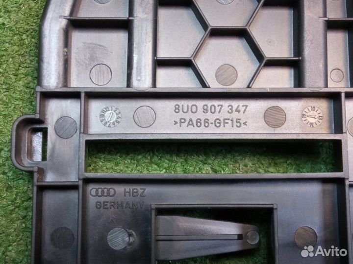 Кронштейн Audi Q3 8UB cczc 2013