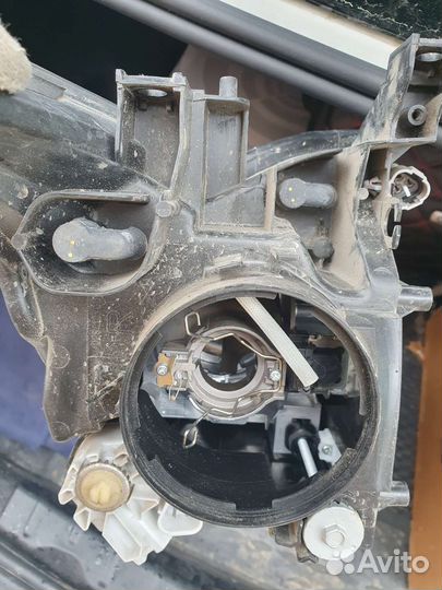 Фара mazda 6 правая