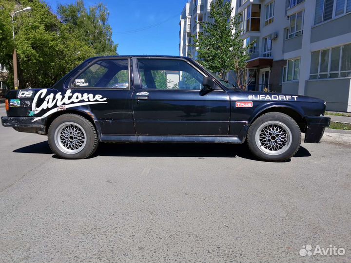 BMW 3 серия 2.0 МТ, 1985, битый, 220 000 км