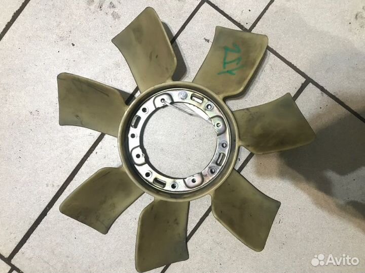Крыльчатка вентилятора Toyota Crown JZS173 1jzge