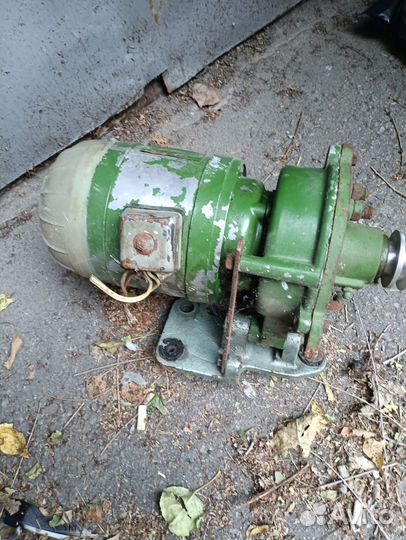 Электродвигатель для швейной машины