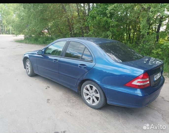 Mercedes C180 компрессор W203 в разбор