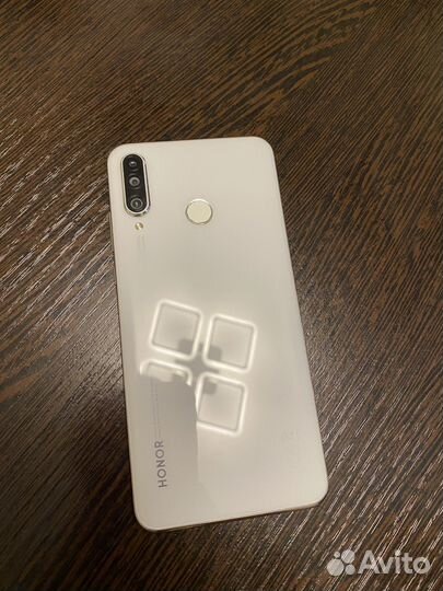 HONOR 20s, 6/128 ГБ