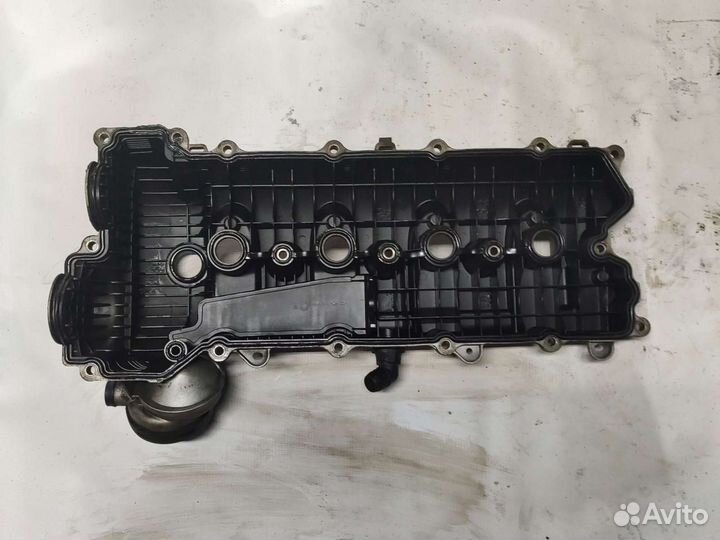 Клапанная крышка левая Порше Каен 955