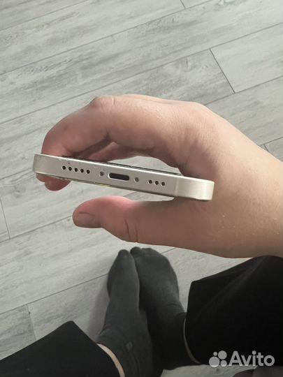 iPhone 12, 64 ГБ