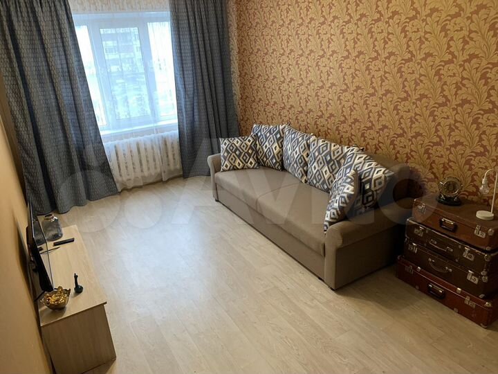 3-к. квартира, 65 м², 3/9 эт.