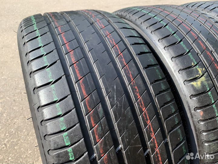 Michelin Latitude Sport 3 255/45 R20 и 285/40 R20
