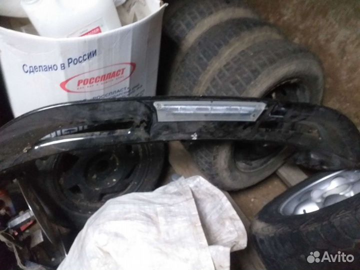 Задний спойлер